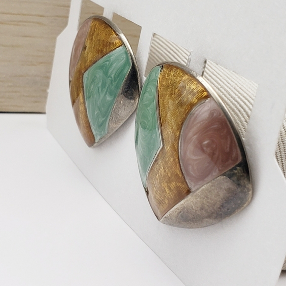 Vintage Two Tone Metal and Enamel Trianglar Clip Earrings - Picture 2 of 3